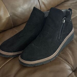 Women’s Dr Scholl’s Black Suede Ankle Boots Lanyn size 9